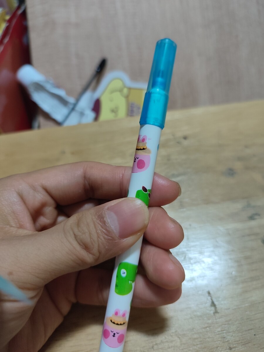 손목에 작게 레터링 문신 했습니다._2.jpg