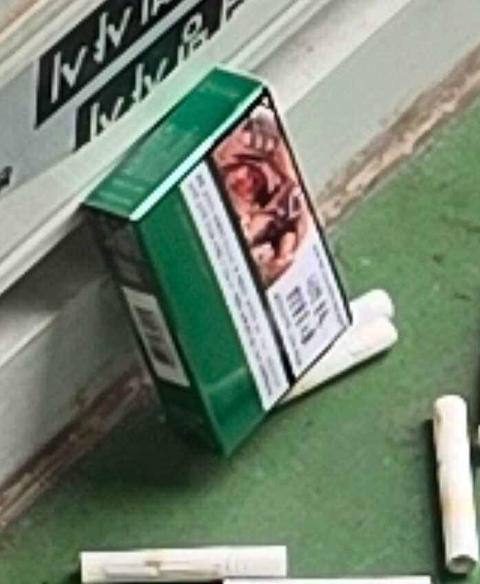 흡연자, 편의점근무 유게이들아 이거 무슨 담밸까_1.jpg