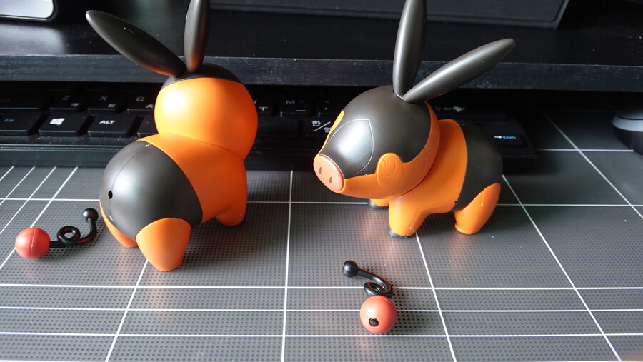 도로롱 자쿠_1.jpg