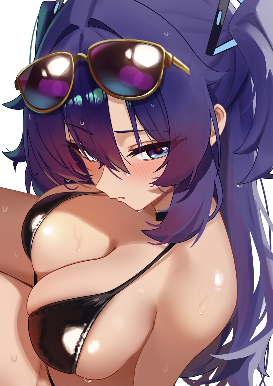 블루아카)선생의 고간에 달린 대우주요격포대를 나타내는 표현이_1.png