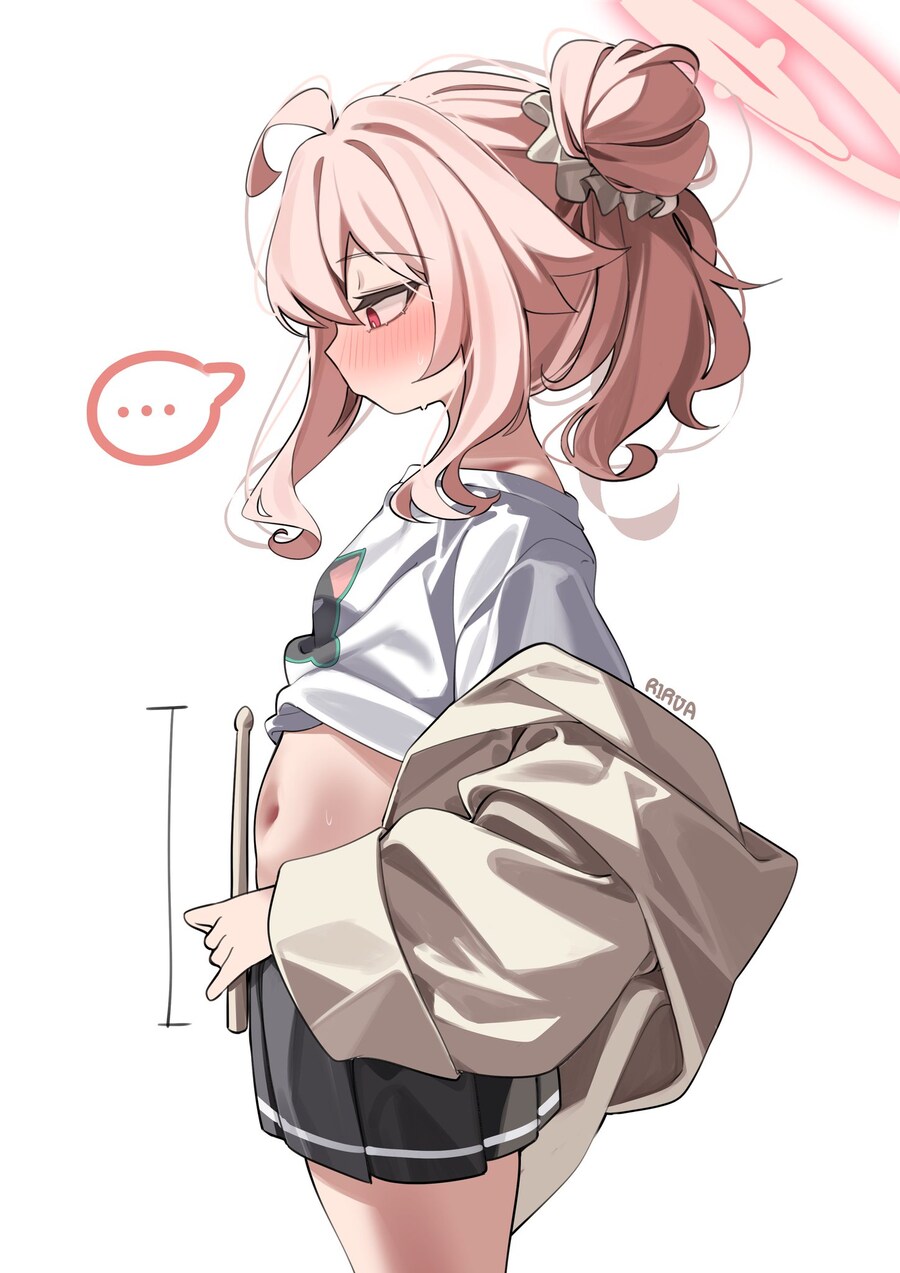 블루아카) 길이를 재는 나츠_1.jpg
