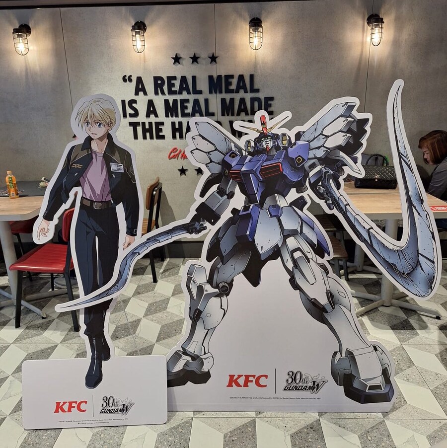 오늘부터 시작된 홍콩 KFC와 건담W 콜라보.jpg_6.jpg