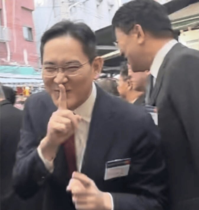 니케)누가 신캐 이재용 같다고 하니 더 그렇게 보임_2.png