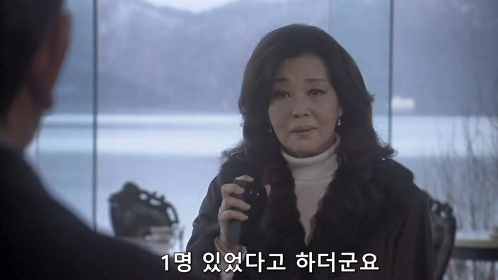 자기 가족을 죽인 남자와 33년 만에 조우한 여자_31.jpg