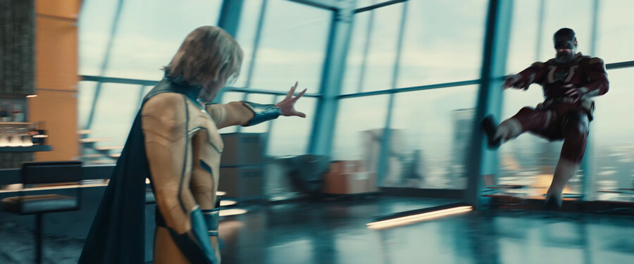 MCU) (스포) 엄청나게 살벌하게 싸우는 레드 가디언_11.jpg