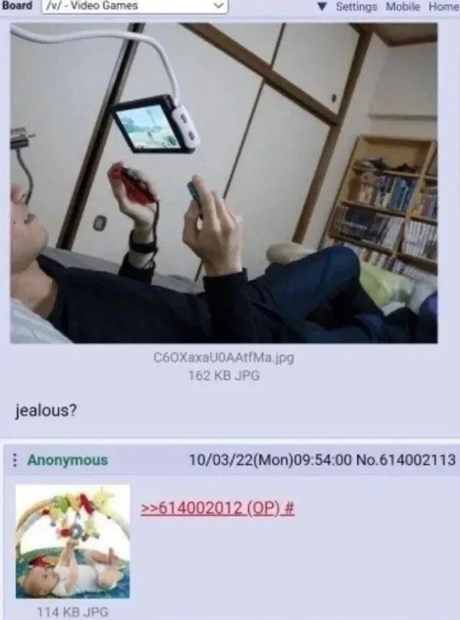 유아퇴행의 시대_1.jpg