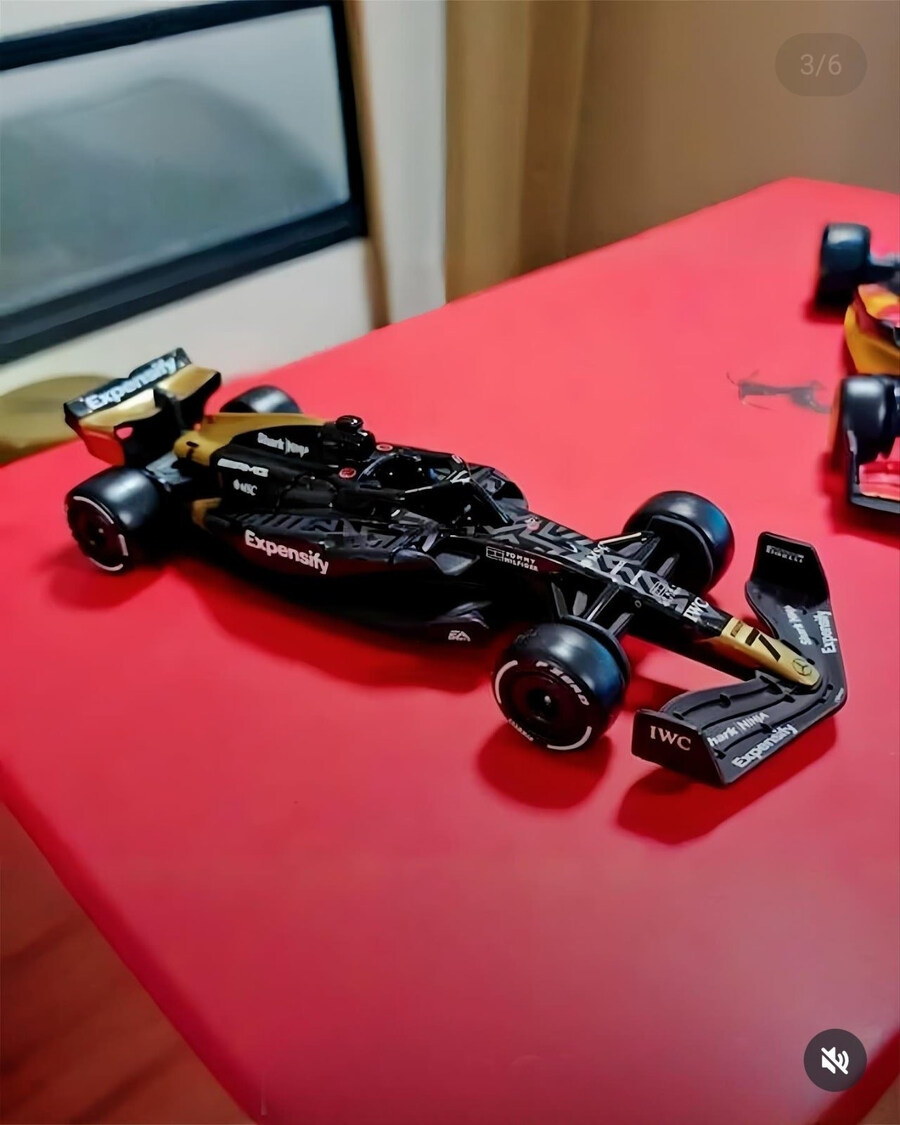 영화 F1 외국 맥도날드 콜라보 해피밀 장난감_3.jpg