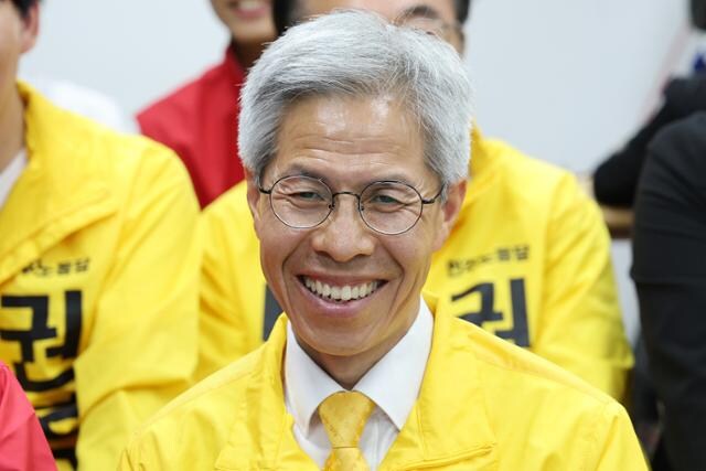 최단 시간 북유게 지분 1위였던 진보 정치인....jpg_2.jpg