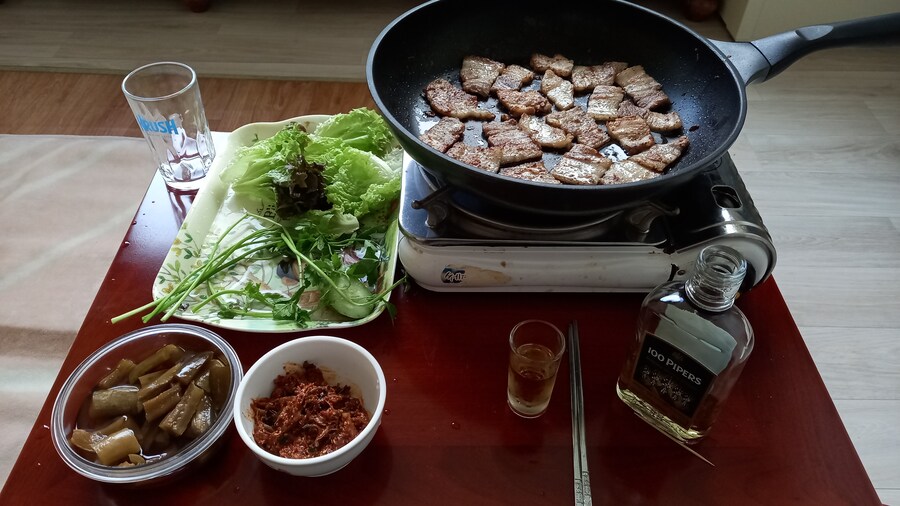 본인 큰맘먹고 집에서 색스한 장면 공개함_2.jpg