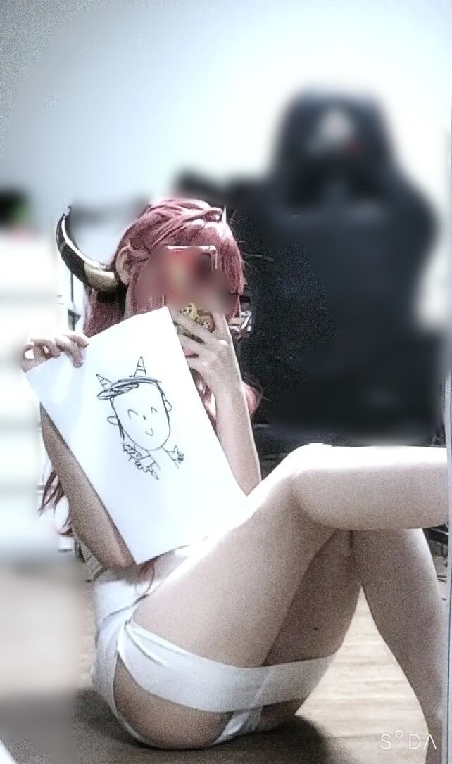 블루아카) 코하루 슬링샷 코스프레이어 드디어 찾았다_2.jpg