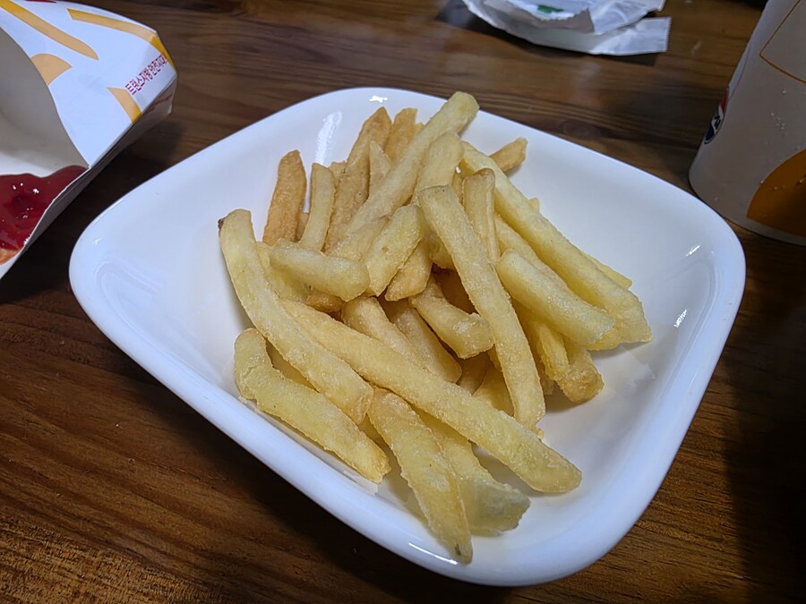 먹짤) 오랜만에 티렉스_2.jpg