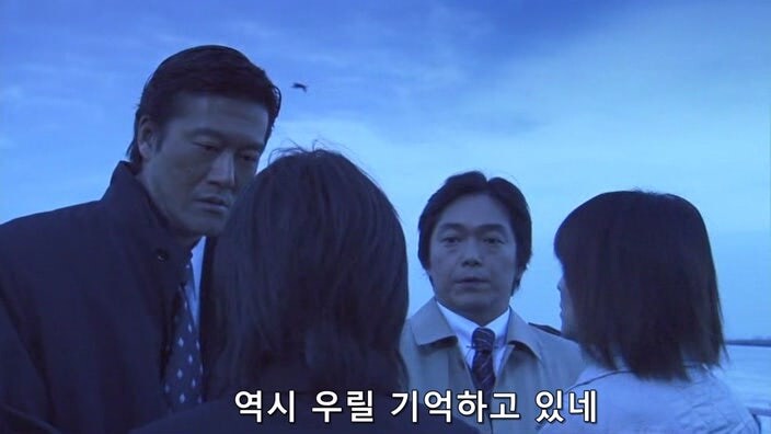 교도소에서 탈옥한 여죄수들을 쫓는 형사들_22.jpg