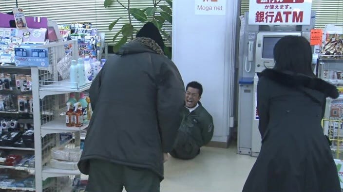 형사한테 오토바이를 도난 당한 후 인생이 무너진 폭파범_42.jpg