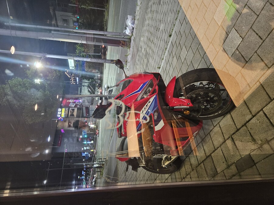 갓나온 KFC치킨 드셔보셨나요?_2.jpg
