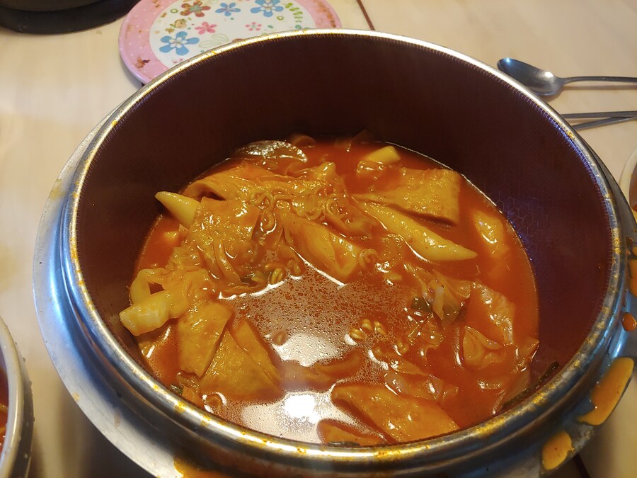 그려야 돼는 그림이 있는데 날씨가 존나 더워서_2.jpg