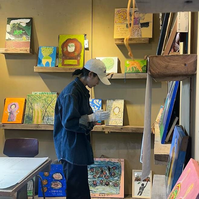 “더 이상 돈 모으지 않는다”…기부액 40억 원 육박한 여배우, 일상룩_3.jpg