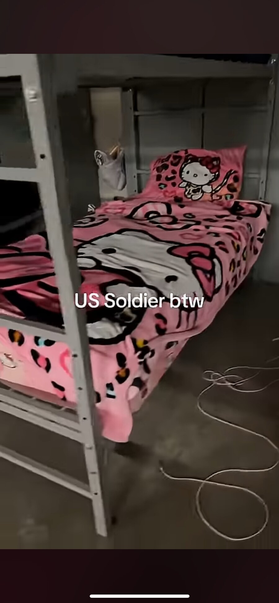 타부대 아저씨가 우리 생활관으로 전입을 왔다.jpg_1.png