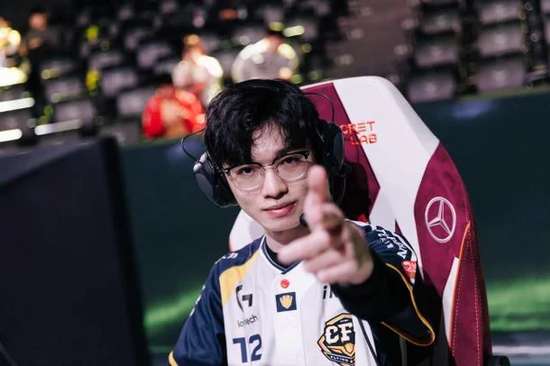 롤) T1 너희는 약팀이 아니다_1.webp