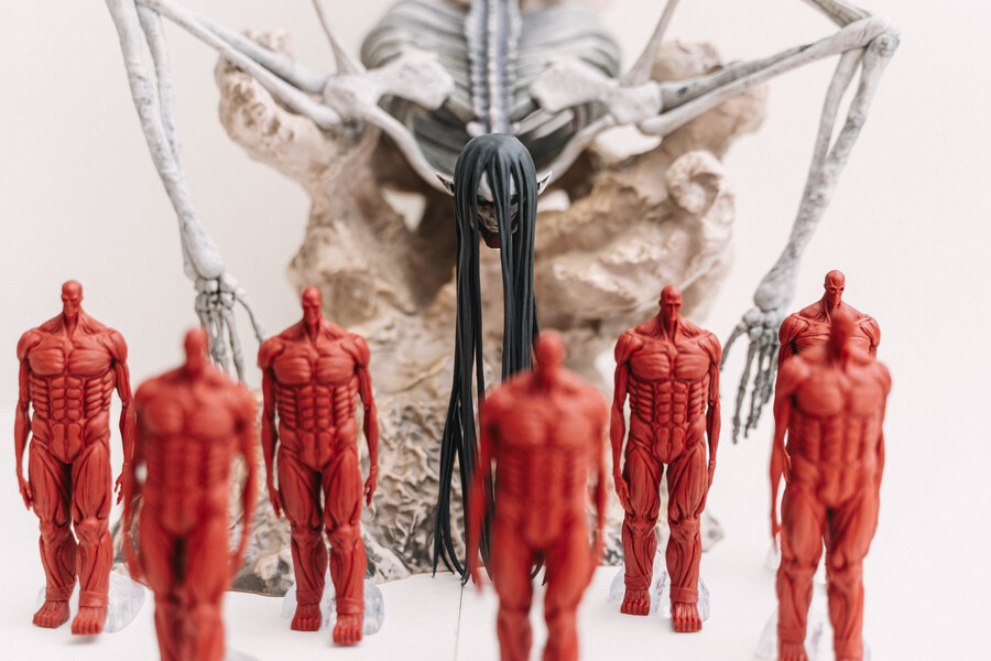 이치방쿠지 진격의거인 종미의거인과 땅울림 피규어_7.jpg