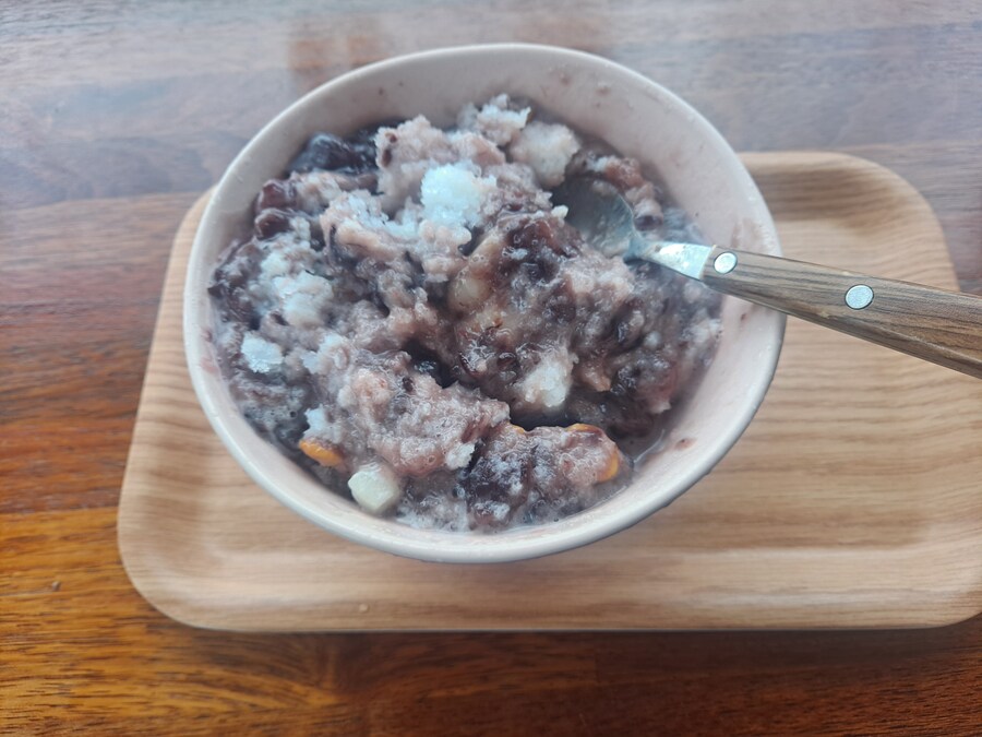 팥빙수, 팡도르, 먹물치즈빵, 햄버거_3.jpg