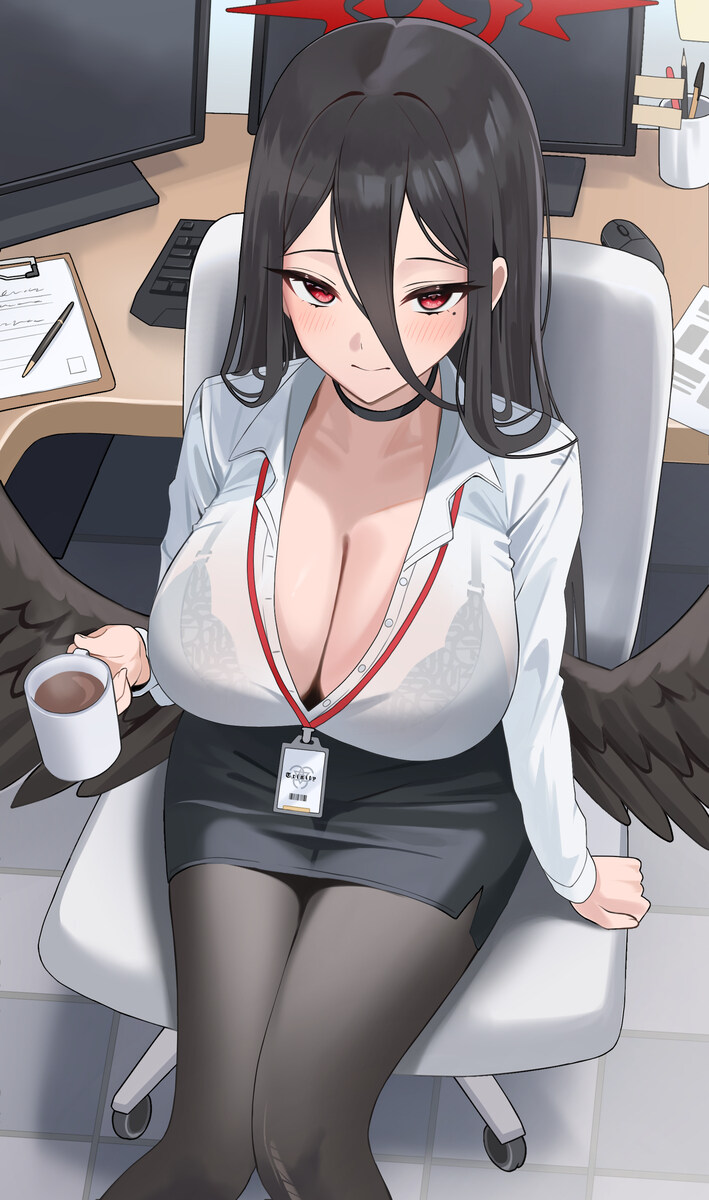 블루아카) 은근히 가슴크고 이쁜 애_3.jpg