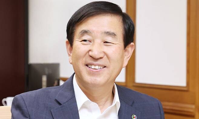조길형 충주시장 "3선 경험·경륜으로 충북도정 위해 일해보고 싶다"_1.jpg