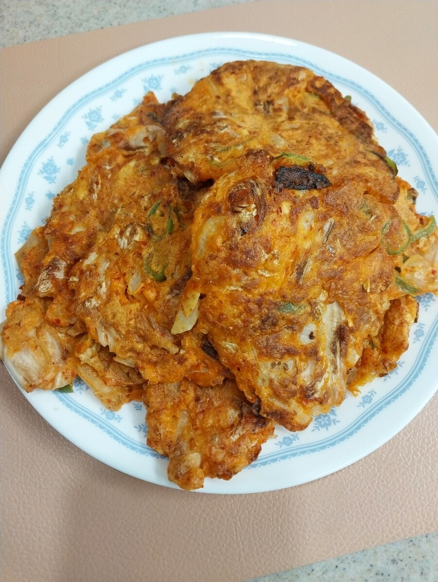 집밥-김치전 백반_2.jpg
