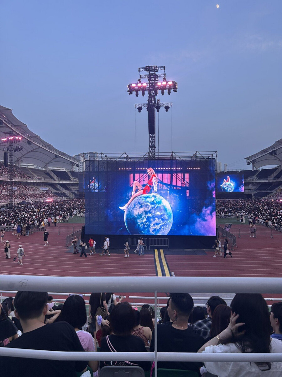 YG 블랙핑크 고양 운동장 콘서트 욕먹은 이유_3.jpg