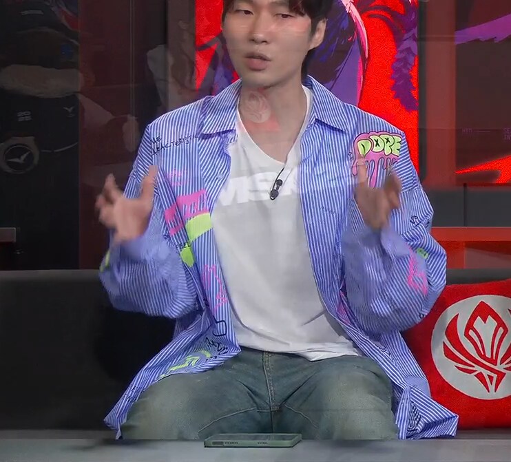 롤)헬리오스 옷 이쁘다_1.png