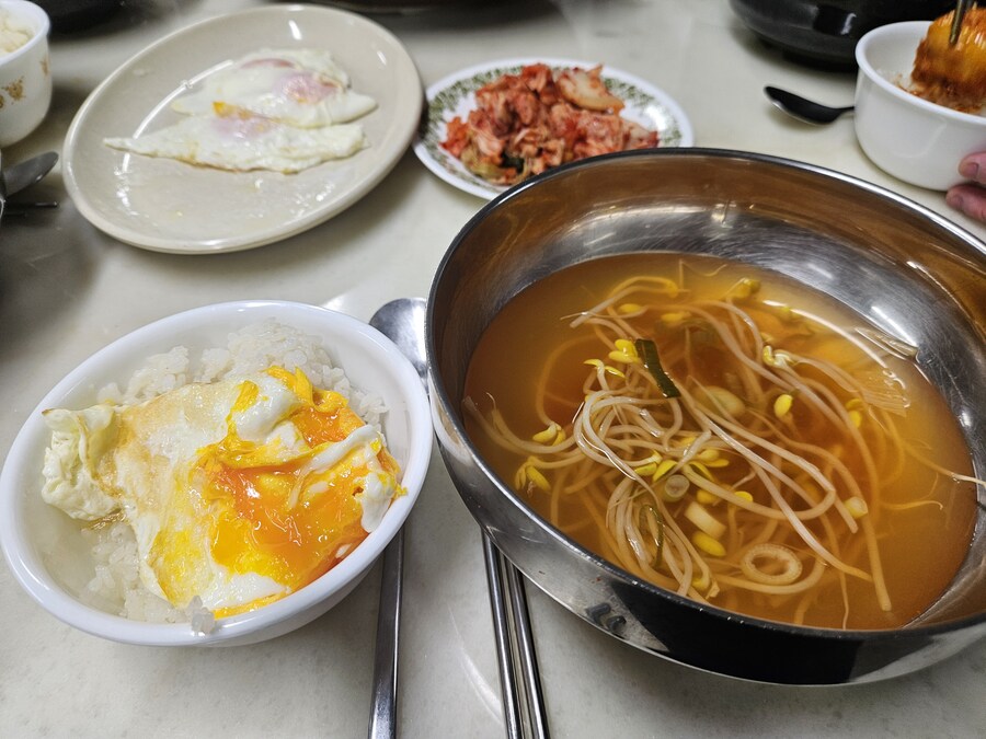직장에서 3천원씩 걷어서 해먹는 점심 닭갈비_10.jpg