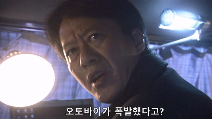 테러리스트한테 협박당하던 편의점 점주의 최후_49.jpg