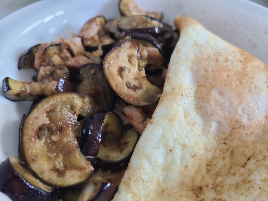 돼지고기 가지덮밥_1.jpg