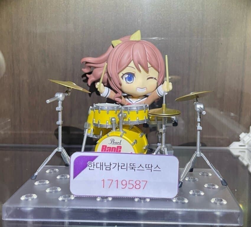 고증 개쩌는 한대남가리뚝스딱스 피규어.jpg_1.jpg