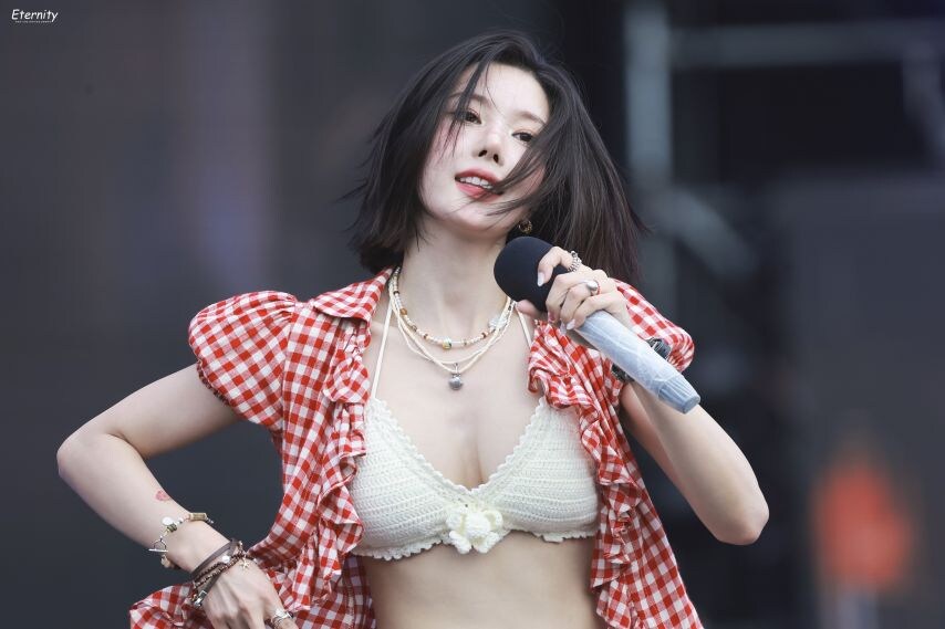 워터밤 권은비_6.jpg