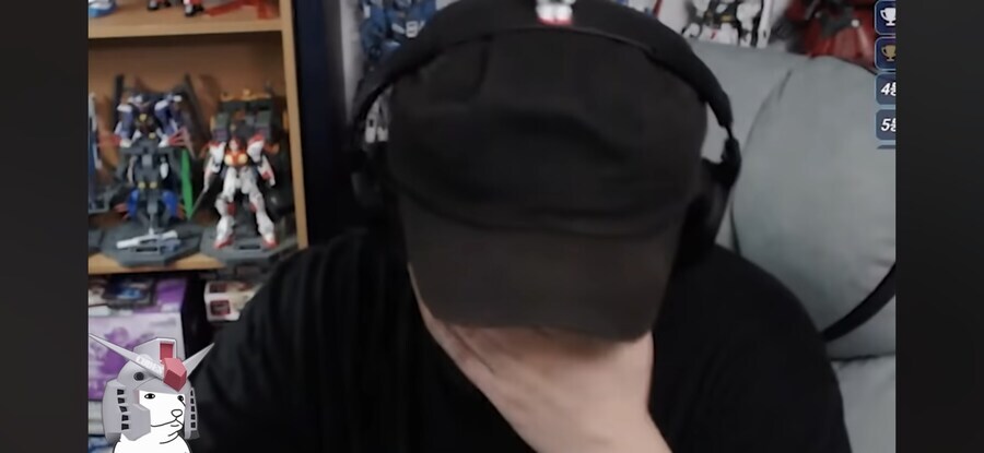 너네 샤아가 사실 버튜버인거 알고있음?_9.jpg