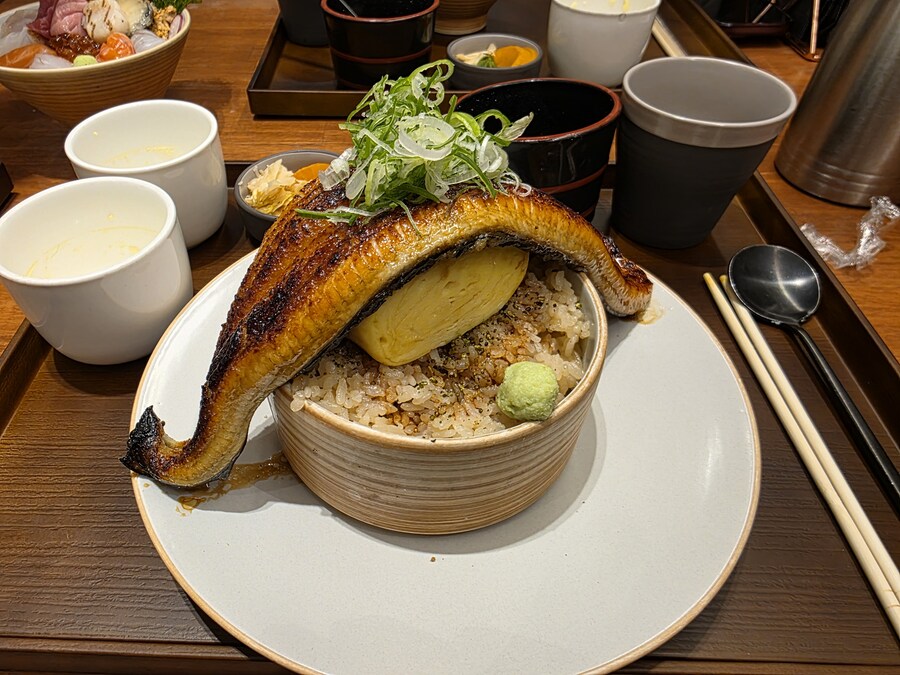 자주 가는 곳 장어 덮밥인데 맛있음_1.jpg