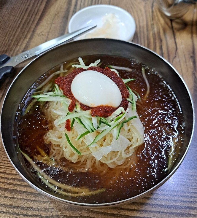 역시 냉면 보다는 밀면_1.jpg
