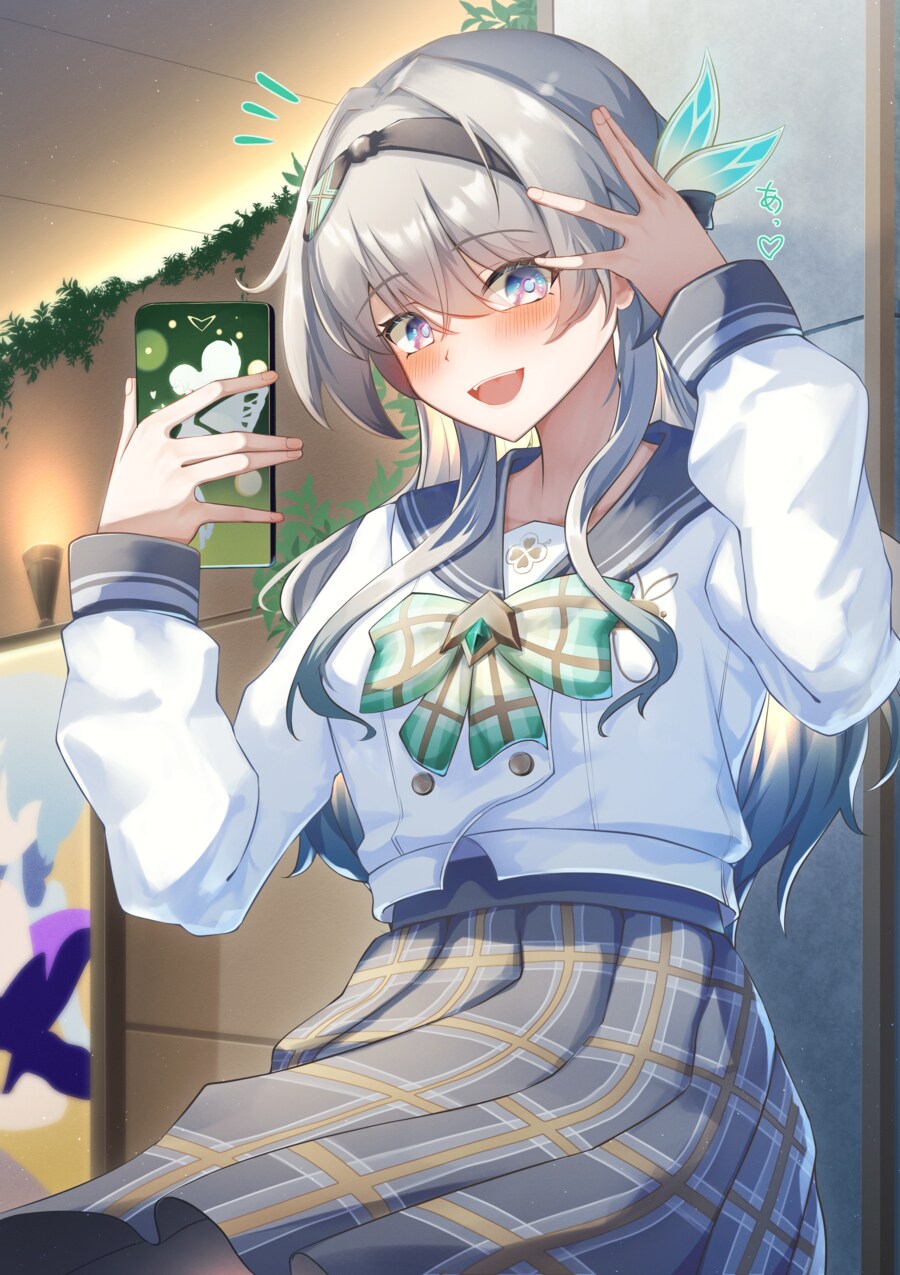 [스타레일] 교복 입은 반디_2.png