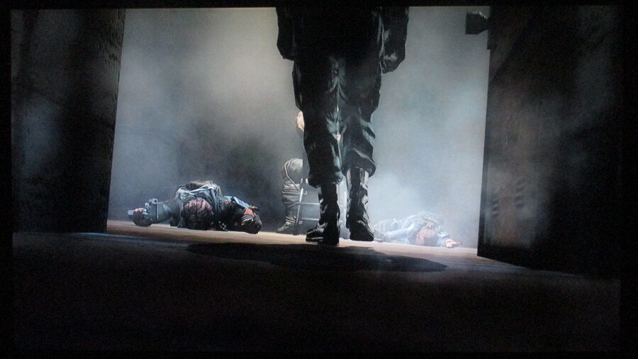 바이오하자드 레벌레이션스_64.jpg