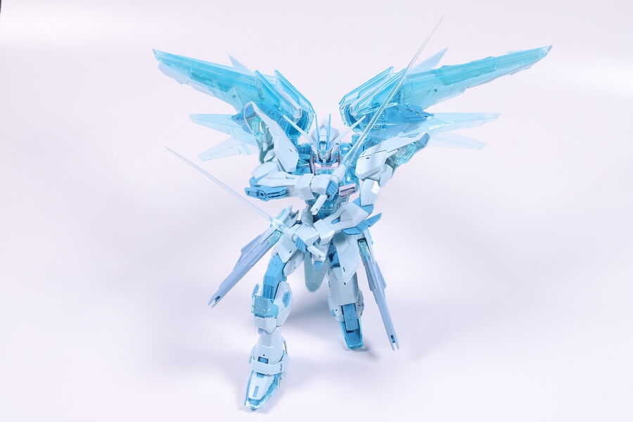 MG] 프리덤 건담 2.0 (크로스 콘트라스트 컬러 클리어 블루 Ver.)_36.jpg