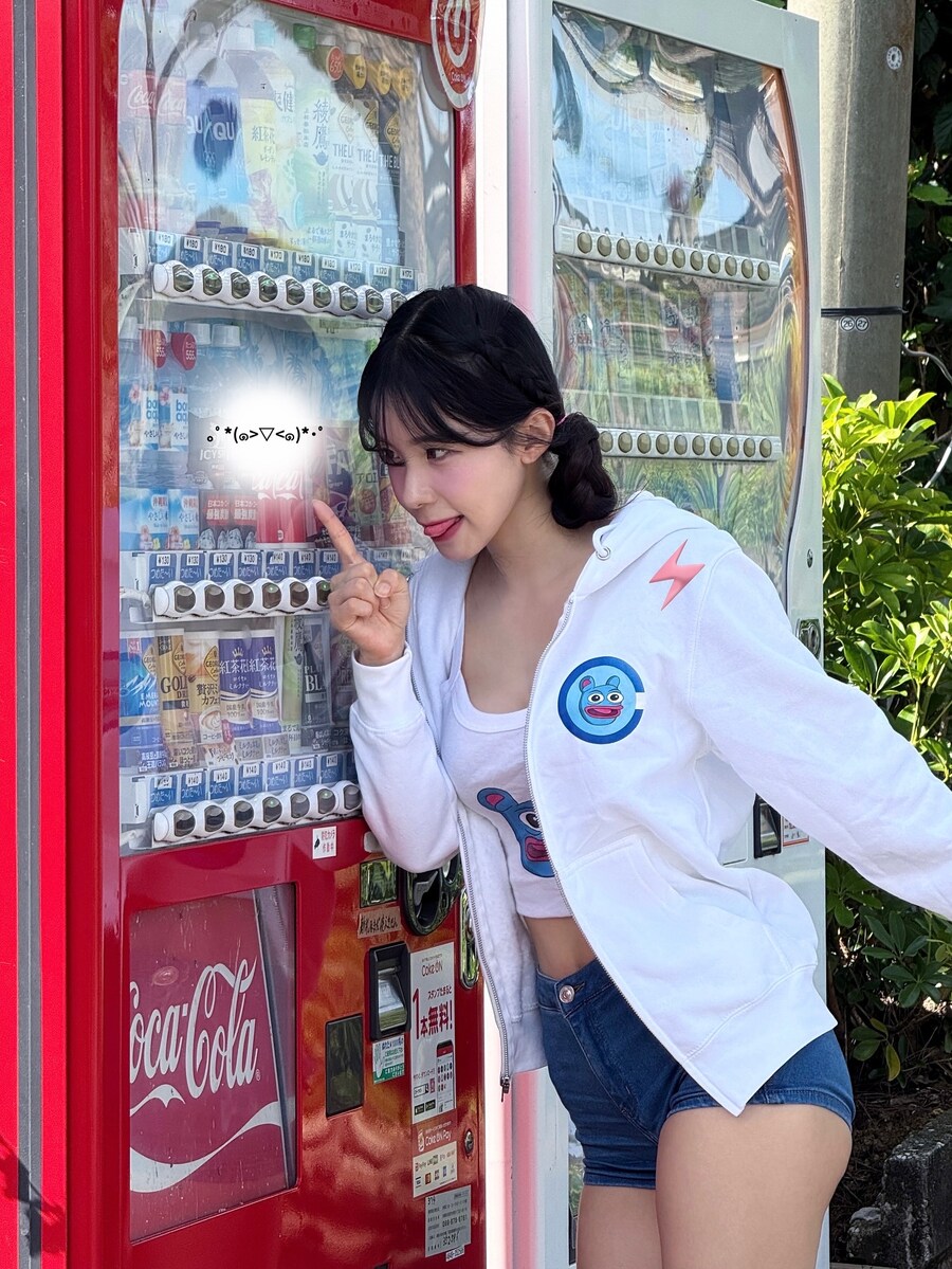 치어리더 이다혜, 섹시 초커X군복 콘셉트로 무더위 정복_7.jpg