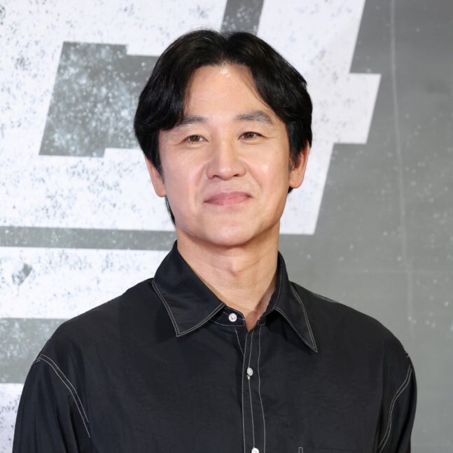 '성매매 논란' 엄태웅, 자숙 9년 만에 스크린 복귀한다_1.jpg