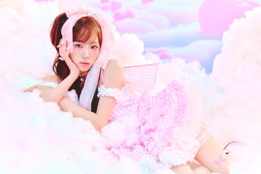 [최예나] "Blooming Wings" 콘셉트 포토_3.jpg