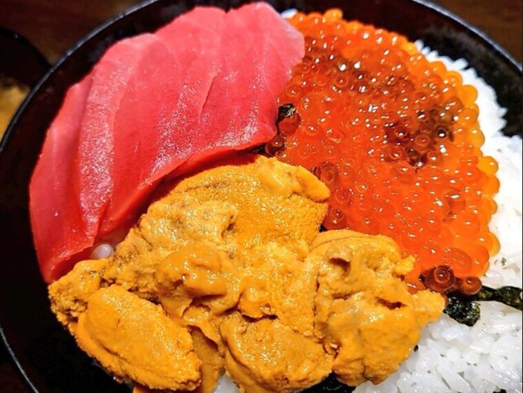 카이센동 어디가 맛있어보임??_1.png