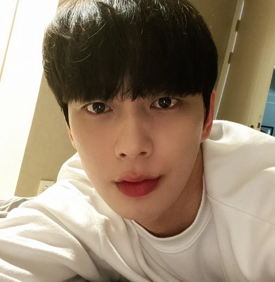 일본가서 나이 어린 여성분들에게 대쉬해도 괜찮은 방법_3.webp