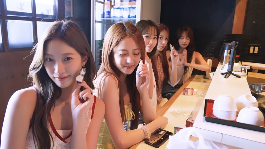 르세라핌, 월드투어 중 준비한 깜짝 선물…"♥피어나 위해"_9.png