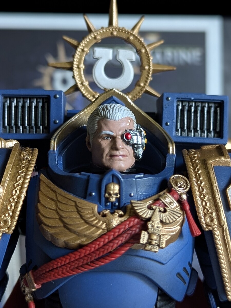 [조이토이] 워해머40K 스페이스마린2 마니우스 칼가_4.jpg