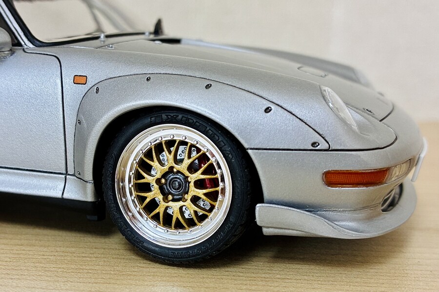 1/24 PORSCHE 911 GT2 ROAD VERSION CLUB SPORT_9.jpg