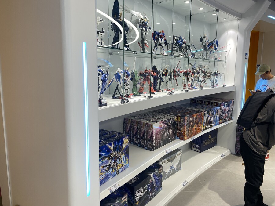 스압주의) 리뉴얼된 용산 건담베이스, 반다이남코 코리아 스토어 방문 및 후기_13.jpg