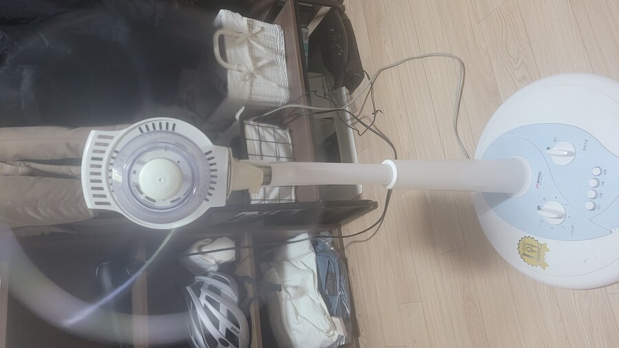 경량화 선풍기 쓰고 있음 어때?_1.jpg
